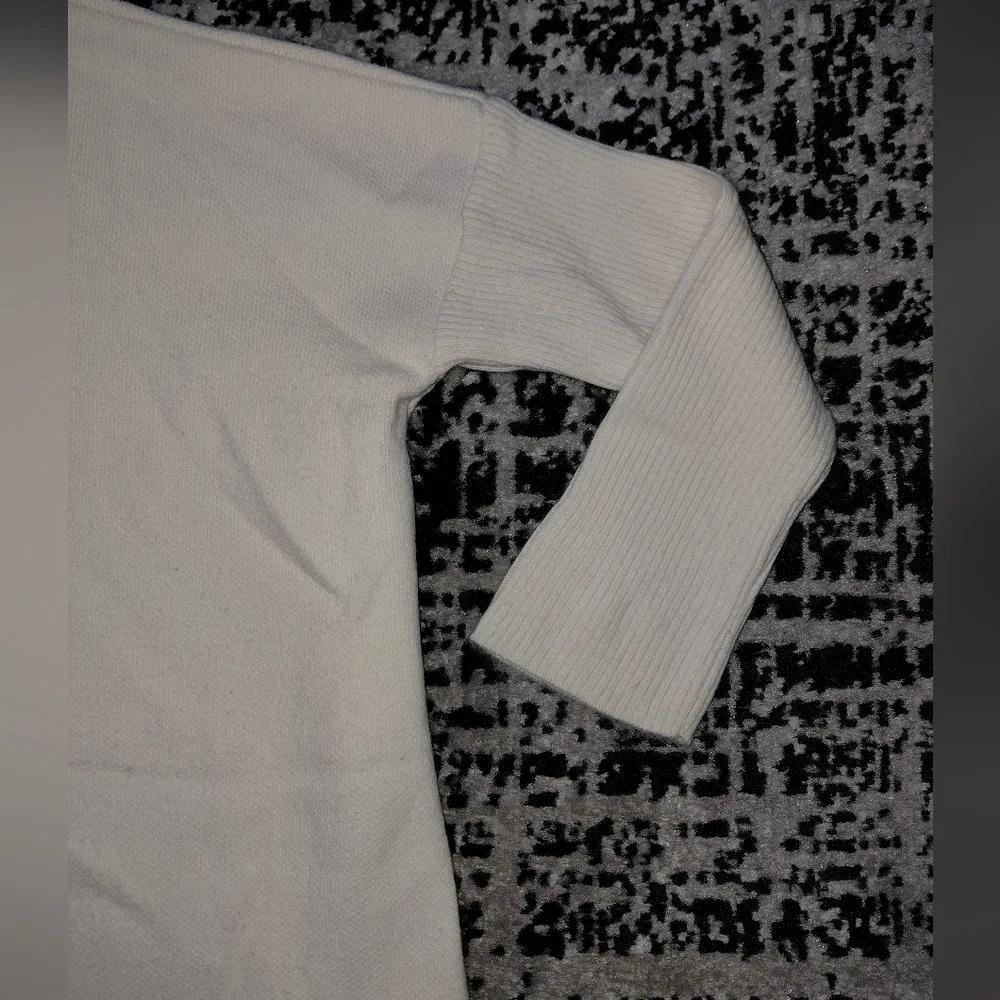 TOUCHE PRIVE Cream Oversized Drop Shoulder Knit Tunic Sweater Standard/One Size - Picture 9 of 12